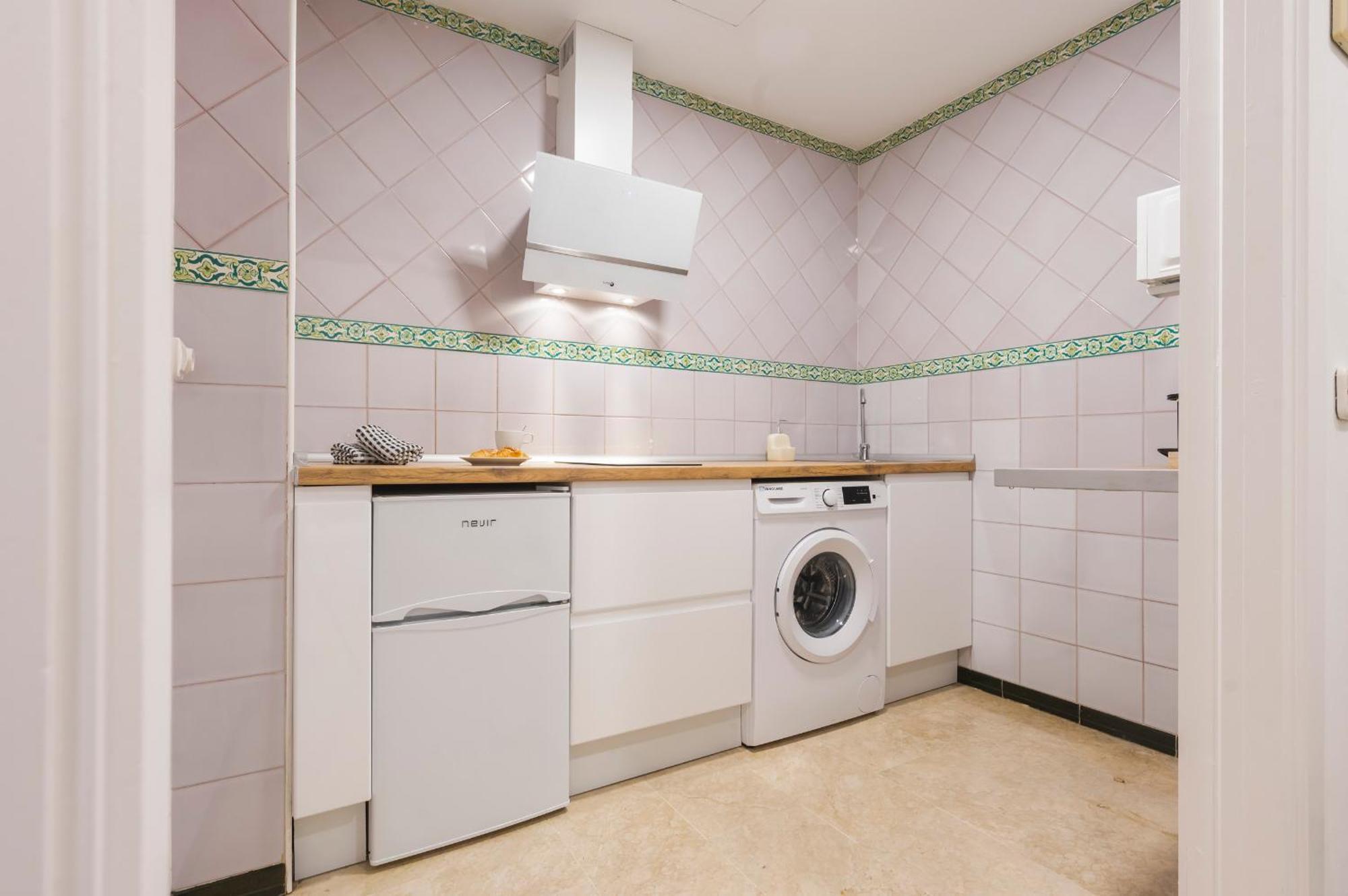 Avanti Cartuja Seville Luaran gambar
